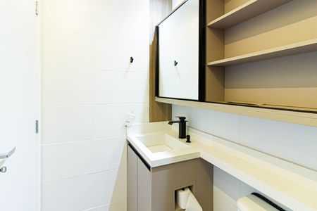 Apartamento para alugar com 32m², 1 quarto e sem vaga Apartamento para alugar com 32m², 1 quarto e sem vagaBanheiro da Suíte