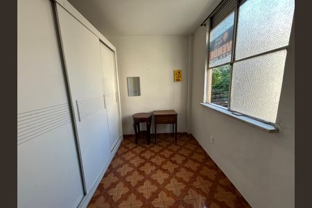 Quarto 1 de apartamento para alugar com 2 quartos, 49m² em Madureira, Rio de Janeiro