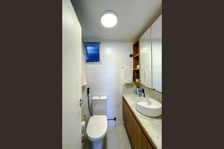 Apartamento à venda com 55m², 2 quartos e 1 vaga Apartamento à venda com 55m², 2 quartos e 1 vagaBanheiro