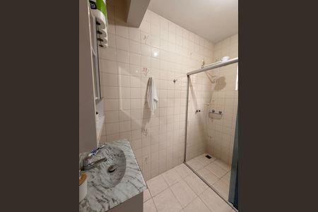 Casa à venda com 218m², 3 quartos e 3 vagasBanheiro Social 2