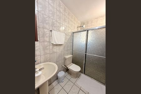 Casa à venda com 218m², 3 quartos e 3 vagasBanheiro Social
