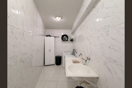 Casa à venda com 218m², 3 quartos e 3 vagasÁrea de Serviço