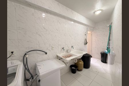 Casa à venda com 218m², 3 quartos e 3 vagasÁrea de Serviço