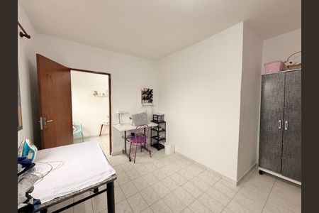 Casa à venda com 218m², 3 quartos e 3 vagasQuarto 3