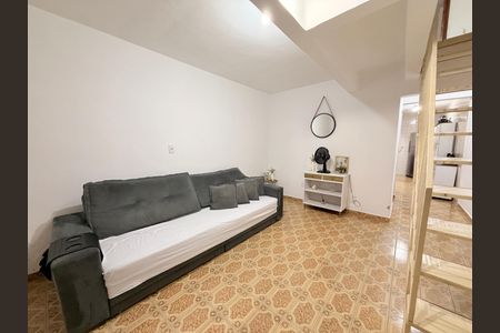Casa à venda com 218m², 3 quartos e 3 vagasSala