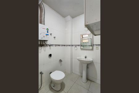 Apartamento à venda com 81m², 3 quartos e sem vagaBanheiro 