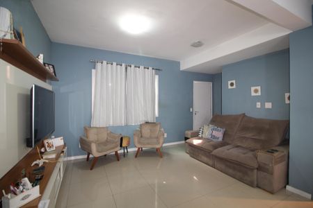 Sala de casa de condomínio à venda com 3 quartos, 100m² em Taquara, Rio de Janeiro