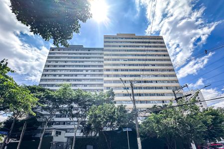 Apartamento para alugar com 65m², 2 quartos e 1 vagaFachada