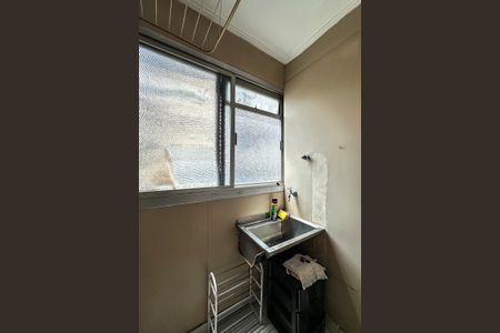 Apartamento para alugar com 65m², 2 quartos e 1 vagaÁrea de Serviço