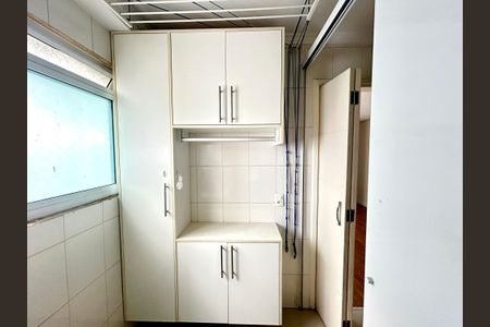 Apartamento para alugar com 65m², 2 quartos e 1 vagaÁrea de Serviço