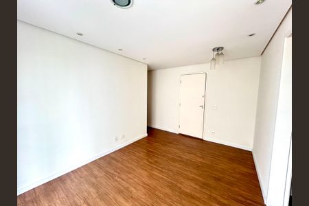 Apartamento para alugar com 65m², 2 quartos e 1 vagaSala