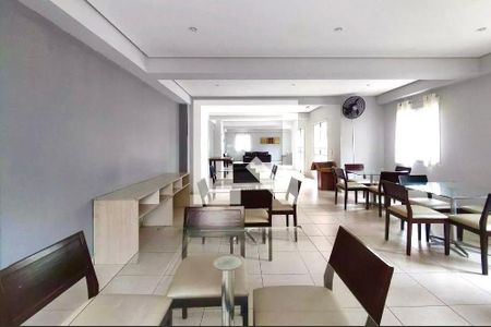 Apartamento para alugar com 65m², 2 quartos e 1 vagaÁrea comum - Salão de festas