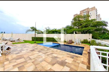 Apartamento para alugar com 65m², 2 quartos e 1 vagaÁrea comum - Piscina