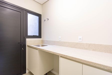 Casa à venda com 106m², 3 quartos e 2 vagas
