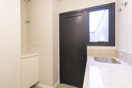 Casa à venda com 106m², 3 quartos e 2 vagas