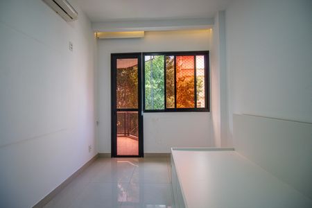 Apartamento à venda com 118m², 4 quartos e 2 vagas Apartamento à venda com 118m², 4 quartos e 2 vagasQuarto 2