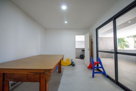 Apartamento à venda com 118m², 4 quartos e 2 vagas Apartamento à venda com 118m², 4 quartos e 2 vagasSalão de Festas