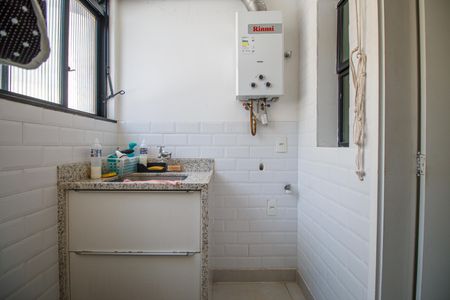 Apartamento à venda com 118m², 4 quartos e 2 vagas Apartamento à venda com 118m², 4 quartos e 2 vagasÁrea de Serviço