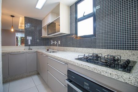 Apartamento à venda com 118m², 4 quartos e 2 vagas Apartamento à venda com 118m², 4 quartos e 2 vagasCozinha