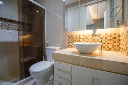 Apartamento à venda com 118m², 4 quartos e 2 vagas Apartamento à venda com 118m², 4 quartos e 2 vagasBanheiro Suite