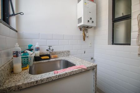 Apartamento à venda com 118m², 4 quartos e 2 vagas Apartamento à venda com 118m², 4 quartos e 2 vagasÁrea de Serviço