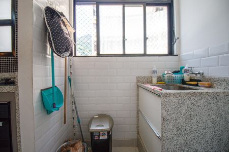 Apartamento à venda com 118m², 4 quartos e 2 vagas Apartamento à venda com 118m², 4 quartos e 2 vagasÁrea de Serviço