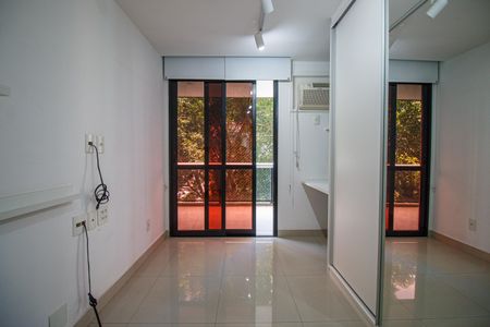 Apartamento à venda com 118m², 4 quartos e 2 vagas Apartamento à venda com 118m², 4 quartos e 2 vagasQuarto 3
