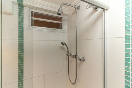 Apartamento à venda com 255m², 4 quartos e 2 vagas Apartamento à venda com 255m², 4 quartos e 2 vagasBanheiro 2