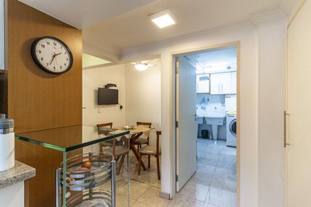 Apartamento à venda com 255m², 4 quartos e 2 vagas Apartamento à venda com 255m², 4 quartos e 2 vagasCozinha