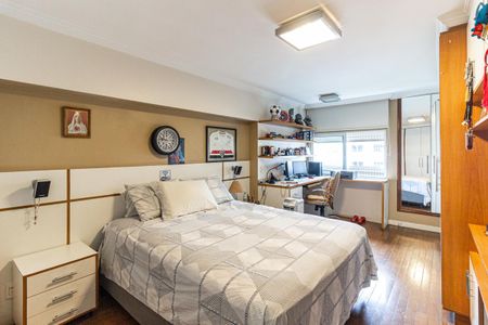 Apartamento à venda com 255m², 4 quartos e 2 vagas Apartamento à venda com 255m², 4 quartos e 2 vagasQuarto 3