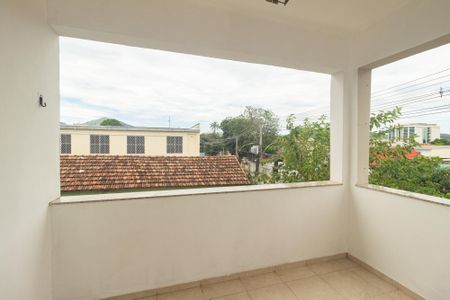 Apartamento para alugar com 78m², 2 quartos e sem vagaVaranda