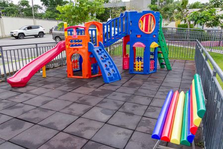 Apartamento para alugar com 55m², 2 quartos e 1 vaga Apartamento para alugar com 55m², 2 quartos e 1 vagaÁrea comum - Playground