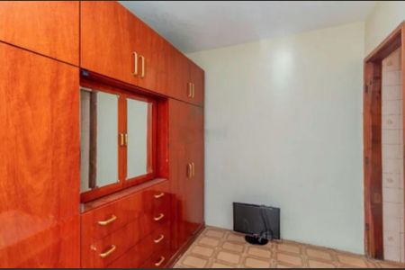 Casa à venda com 131m², 4 quartos e 2 vagas