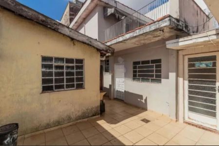 Casa à venda com 131m², 4 quartos e 2 vagas