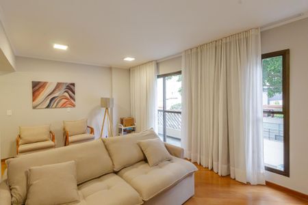 Sala de apartamento à venda com 2 quartos, 77m² em Vila Nova Conceição, São Paulo