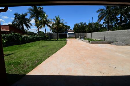 Casa para alugar com 1000m², 4 quartos e 10 vagasGaragem  / Jardim