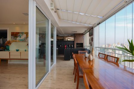 Apartamento à venda com 282m², 4 quartos e 4 vagasVaranda da Sala