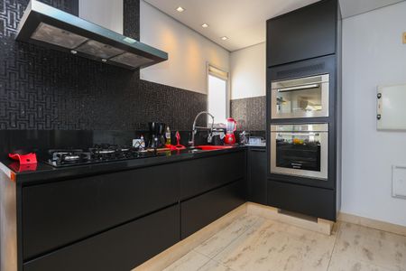 Apartamento à venda com 282m², 4 quartos e 4 vagasCozinha