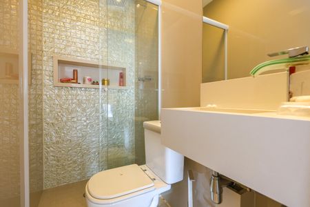 Apartamento à venda com 282m², 4 quartos e 4 vagasBanheiro Social