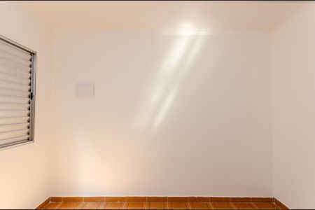 Casa para alugar com 42m², 2 quartos e sem vaga Casa para alugar com 42m², 2 quartos e sem vagaQuarto