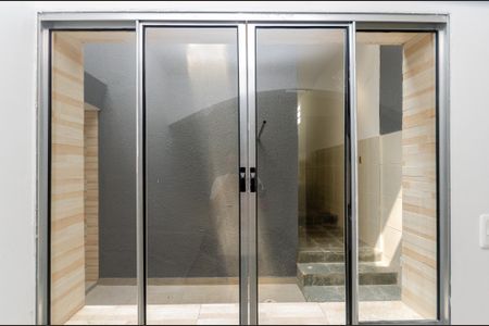 Sala - Janela de casa para alugar com 2 quartos, 42m² em Vila Bela Vista (zona Norte), São Paulo