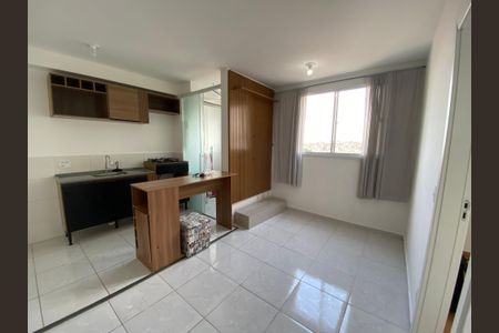 Sala de apartamento para alugar com 2 quartos, 38m² em Parque Maria Helena, São Paulo