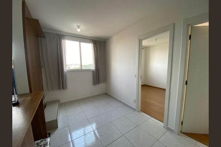 Sala de apartamento para alugar com 2 quartos, 38m² em Parque Maria Helena, São Paulo