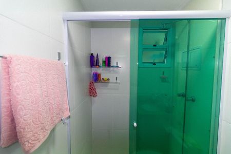 Apartamento à venda com 61m², 3 quartos e 1 vaga Apartamento à venda com 61m², 3 quartos e 1 vagaBanheiro da Suíte