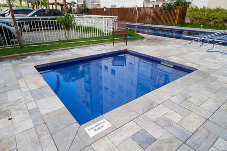 Apartamento à venda com 61m², 3 quartos e 1 vagaÁrea comum - Piscina