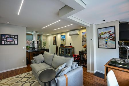 Apartamento à venda com 74m², 2 quartos e 2 vagasSala