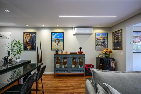 Apartamento à venda com 74m², 2 quartos e 2 vagasSala