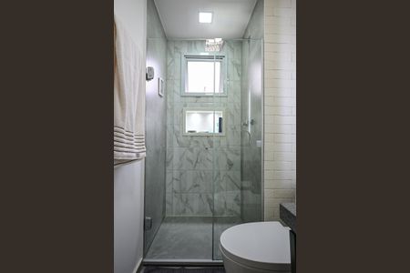 Apartamento à venda com 74m², 2 quartos e 2 vagasBanheiro Suíte 