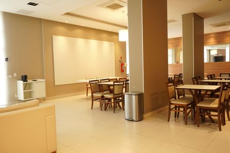 Apartamento à venda com 148m², 4 quartos e 3 vagasÁrea comum - Salão de festas