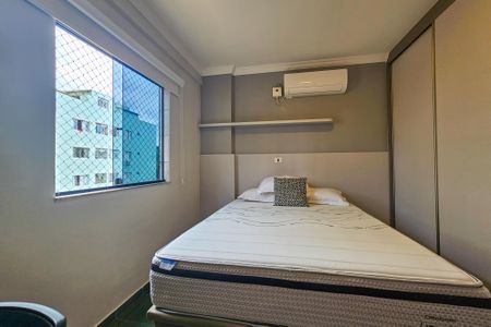 quarto 1 de apartamento para alugar com 1 quarto, 47m² em Jardim Las Palmas, Guarujá